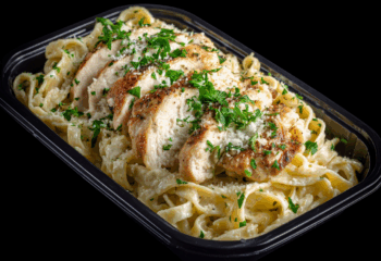 Creamy Chicken Alfredo Fettucine